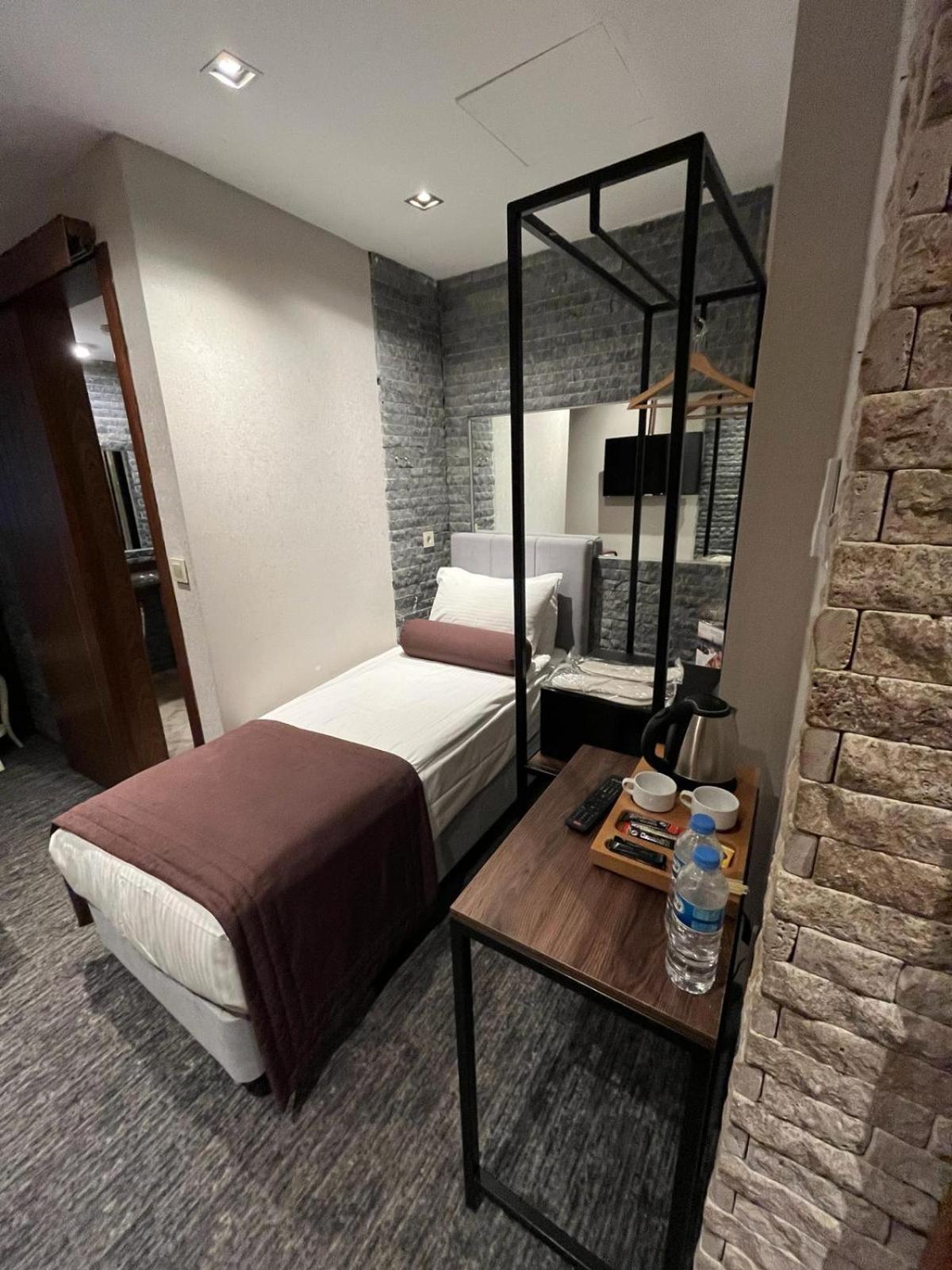Kavi Seaside Hotel Истанбул Екстериор снимка